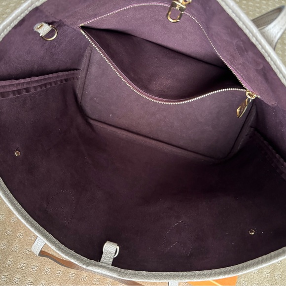 2021 Louis Vuitton Turtledove Monogram Empreinte Neverfull - Picture 10 of 11